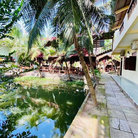 Hotel Khach San Sao Mai Ben Tre Exterior foto